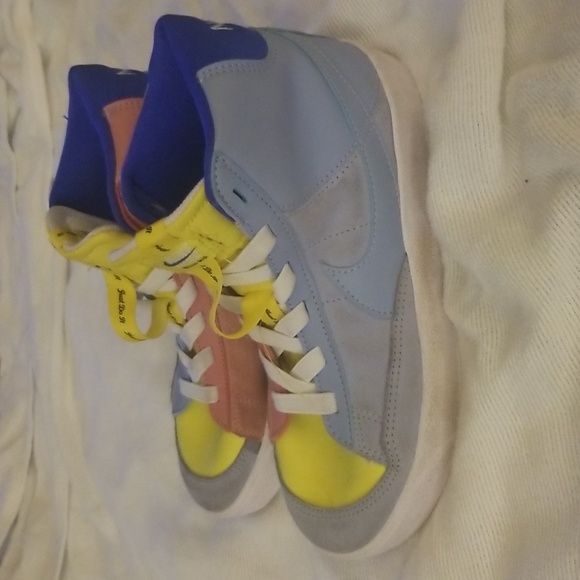 Nike blazers - Picture 3 of 4